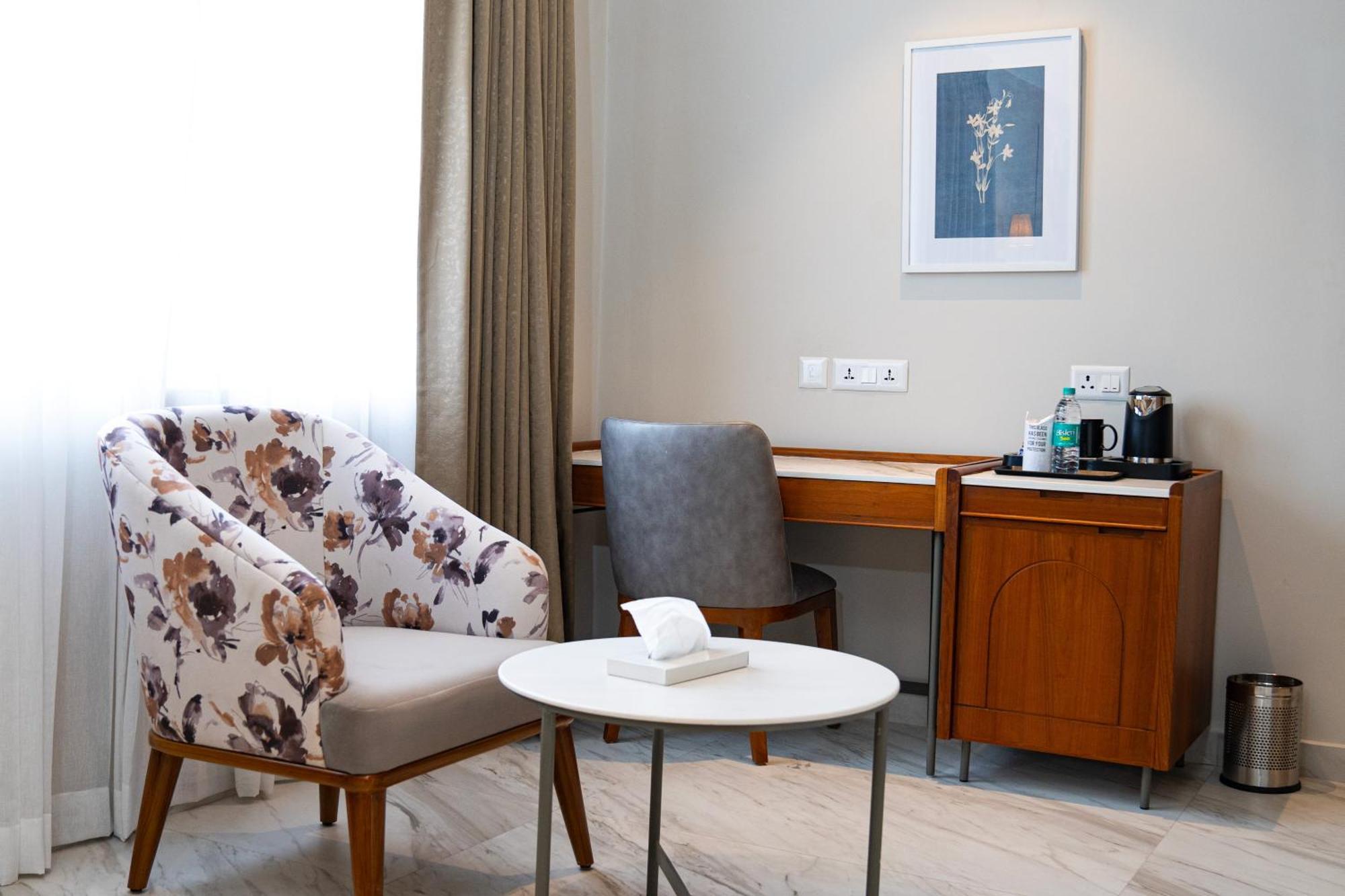 Hotel Benhur Kochi Ngoại thất bức ảnh